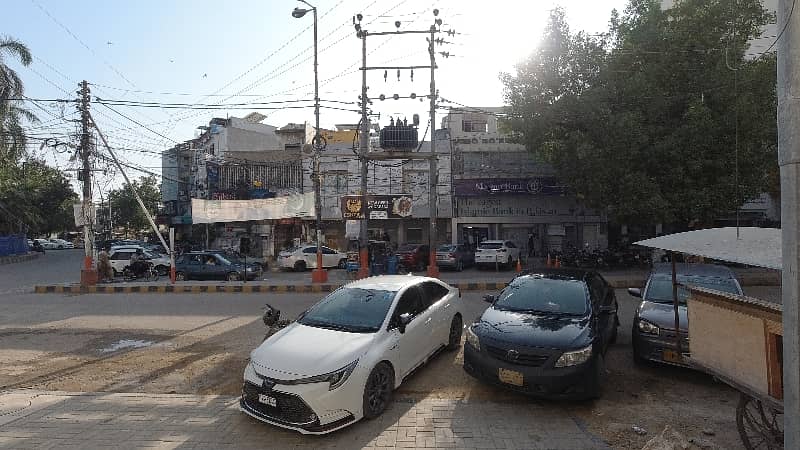 Prime Location 189 Square Yards Building For sale In Gulshan-e-Iqbal Town 4