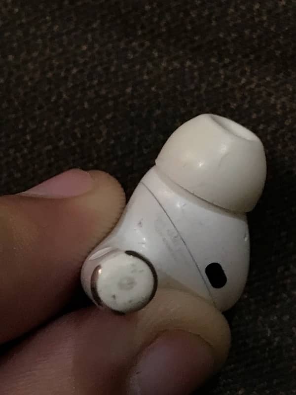 apple airpods pro 100%original vietnam version 10