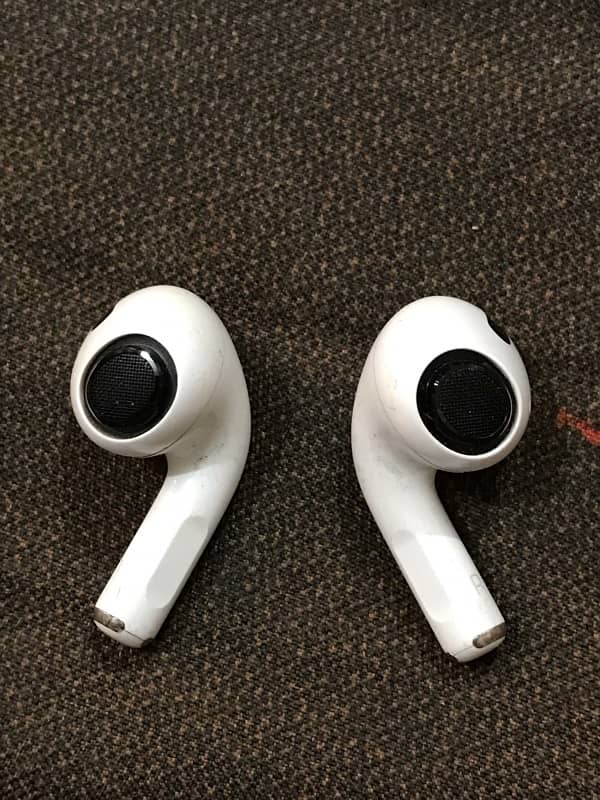 apple airpods pro 100%original vietnam version 12