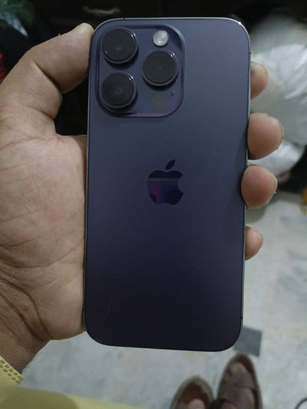 iPhone 14 pro 256 GB JV 88 health 10 by 10 0