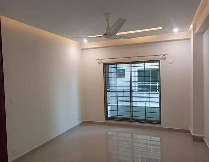 3 Bed Beautiful Apt Available for rent in Askari 11 Sec D Lahore 6