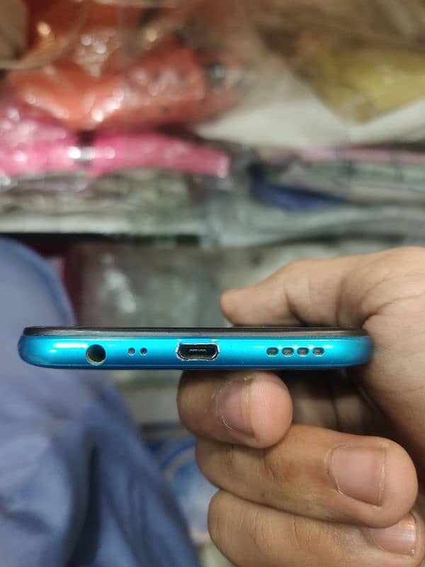 Realme 5i 4/64 With box 6