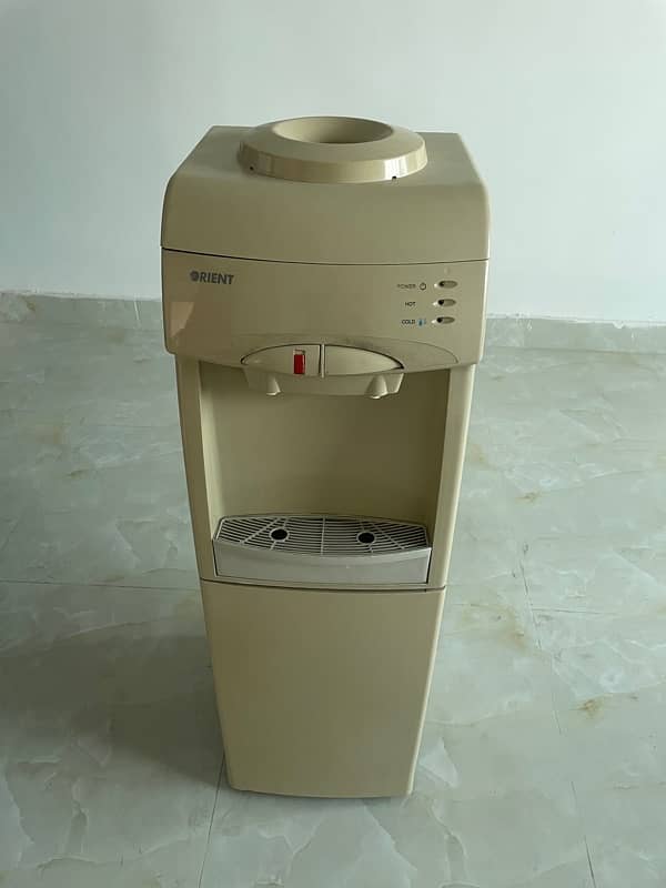 water dispenser 1