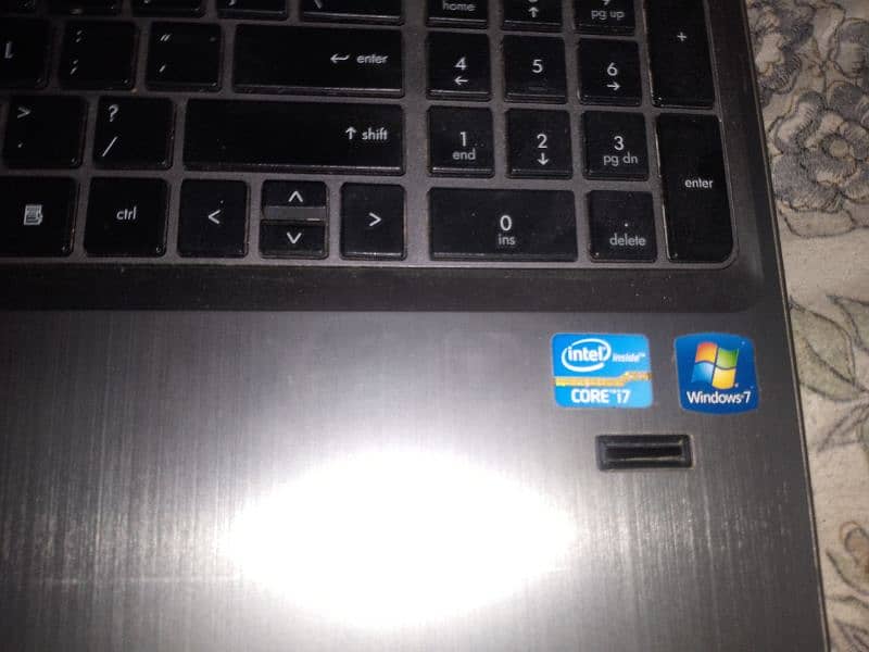 Core I 7 second generation 8/128ssd 10 out of 10 condition 16