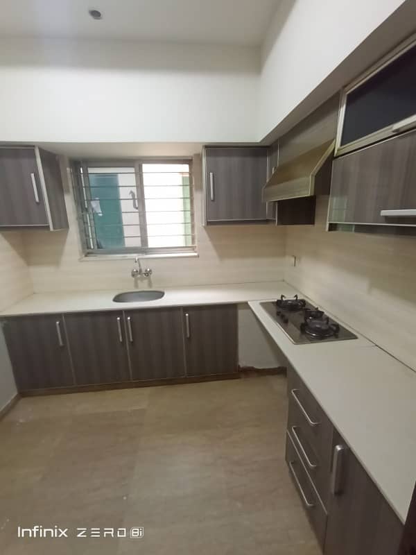 1 Kanal House For Rent Good Location 5