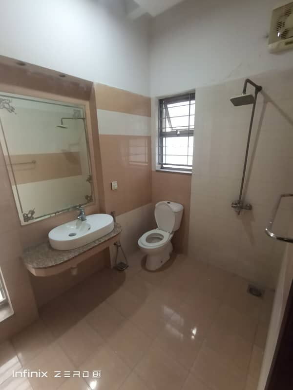 1 Kanal House For Rent Good Location 7