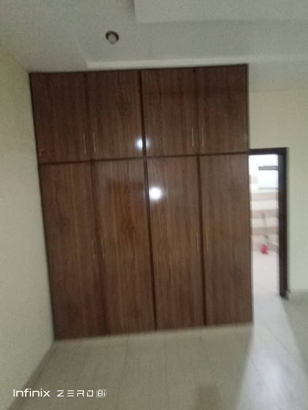 1 Kanal Upper Portion Available For Rent Facing Park All Facilities available 5