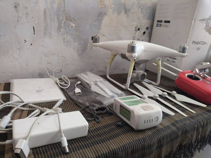 Dji Phantom 4 Good Condition 5