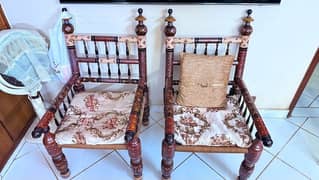 Sindhi Chairs Set