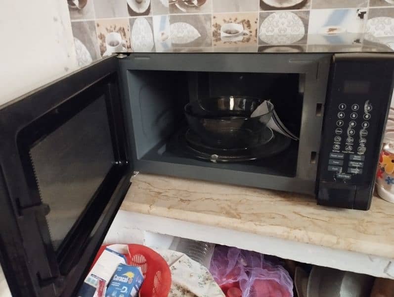 Microwave Oven 1