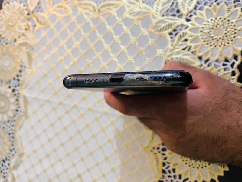 iphone 11 pro max non pta 1