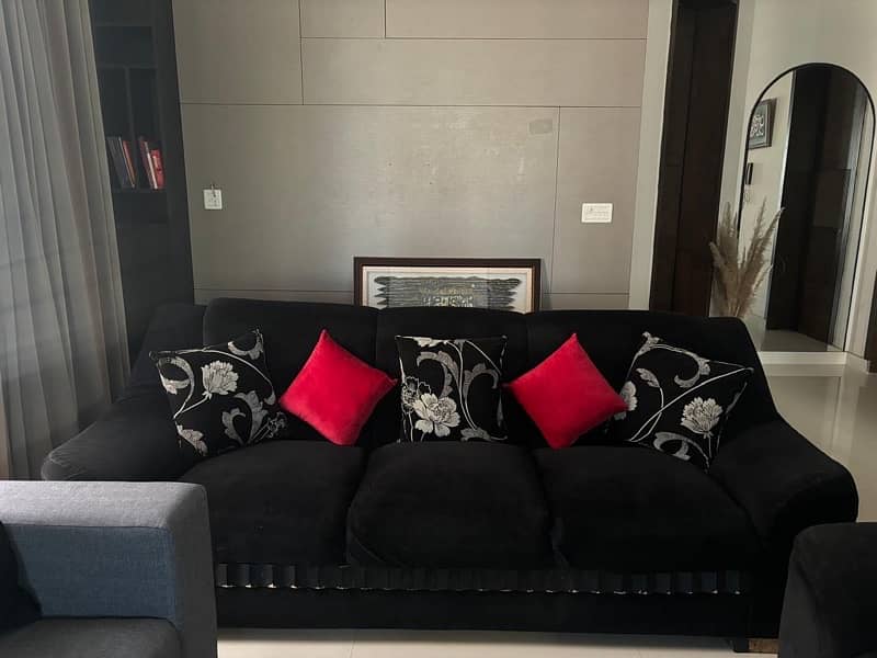 Sofa Set | 6 Seater | Black Velvet | Solid Wood 3