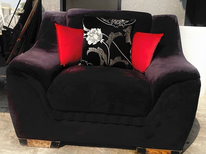 Sofa Set | 6 Seater | Black Velvet | Solid Wood 4