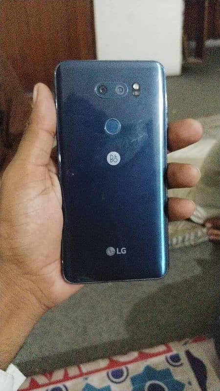 selling LG v30 0