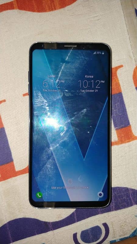 selling LG v30 4