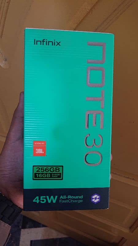 Infinix not 30 16/256GB With warranty 8