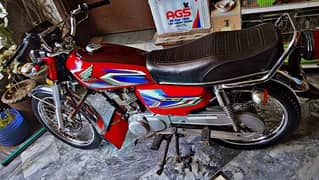 Honda CG 125 22 model for sale bilkul saaf ha price final ha