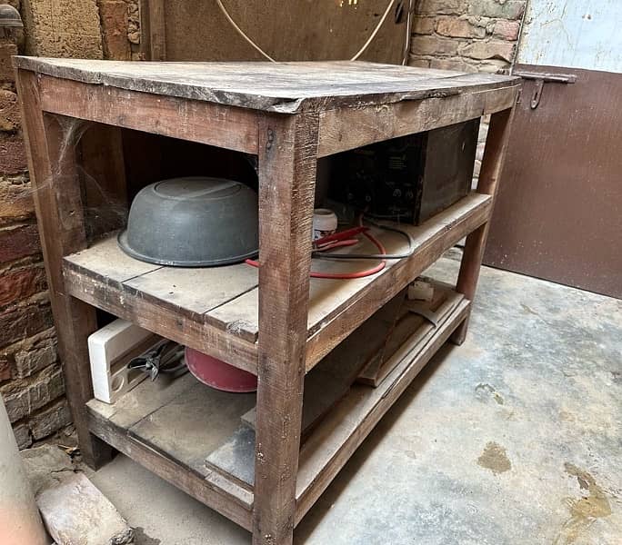 tea stall/ BBQ stall, UPS and wooden table 8