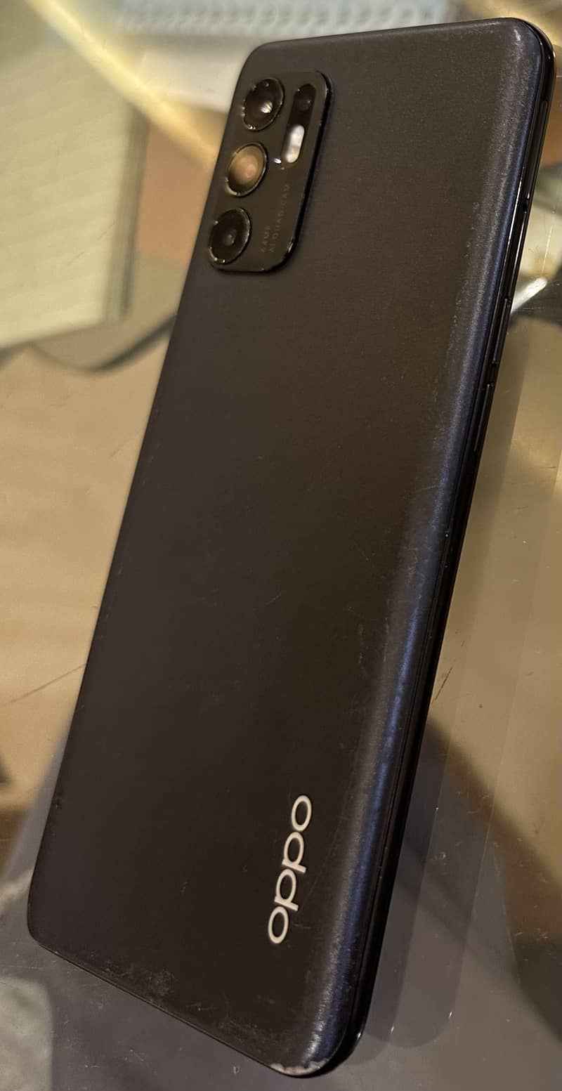 OPPO Reno 6. PTA Approved. Never opened or repaired. 3