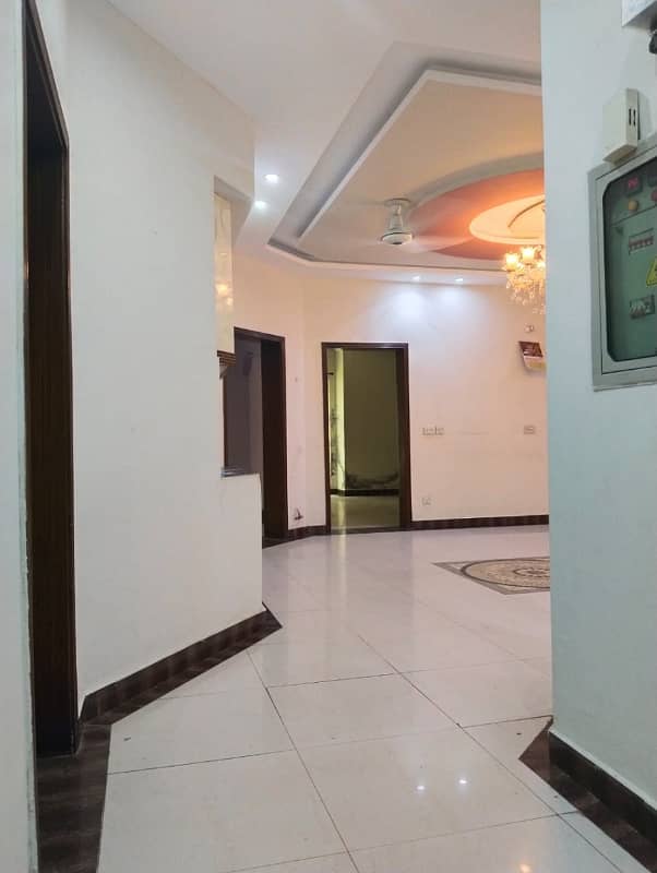 10 MARLA LIKE NEW LOWER PORTION AVAILEBAL FOR RENT IN BAHRIA TOWN LAHORE 5