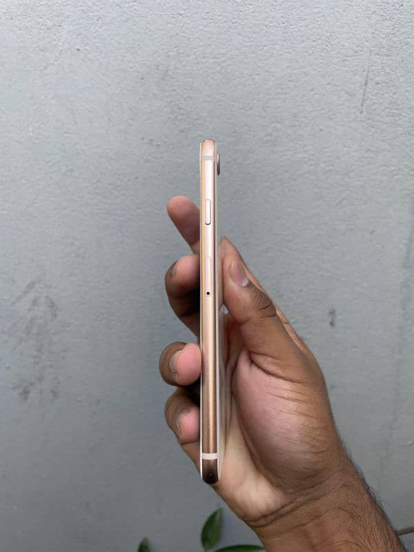 iPhone 8 PTA Approved 64 Gb 4