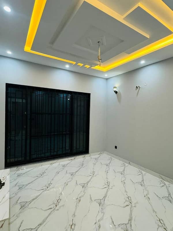 5 MARLA BRAND NEW TRIPLE STORY HOUSE FOR SALE IN JOHAR TOWN BLOCK J 13