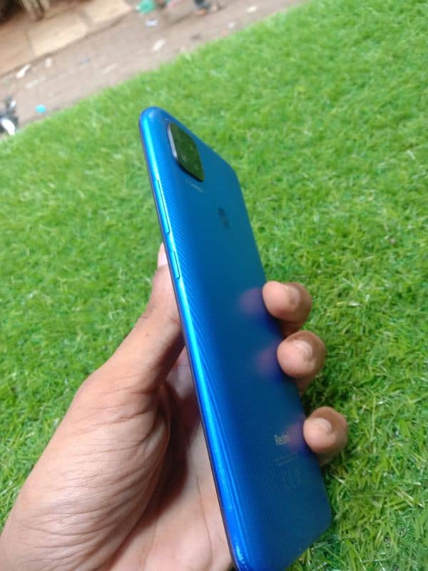 Redmi 9c 3-32 ram 10 by 10 condition not fold 4