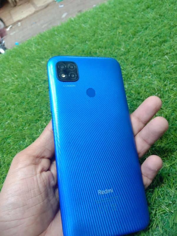 Redmi 9c 3-32 ram 10 by 10 condition not fold 5