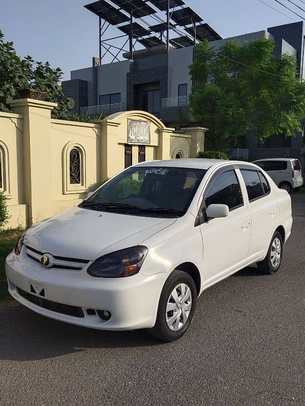 Toyota Platz 2002 3