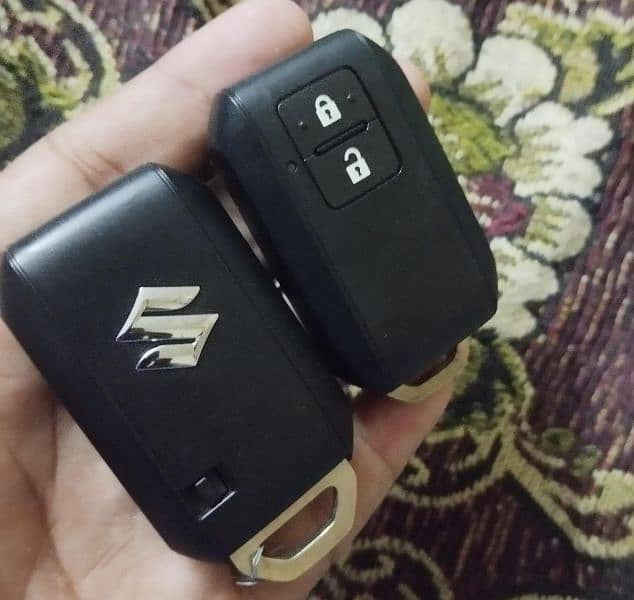 all Japanese and Pakistanis Car remote Keys original available 4