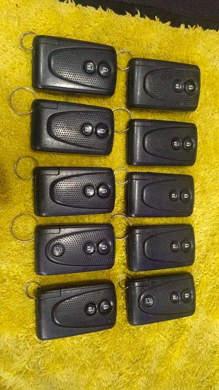 all Japanese and Pakistanis Car remote Keys original available 10