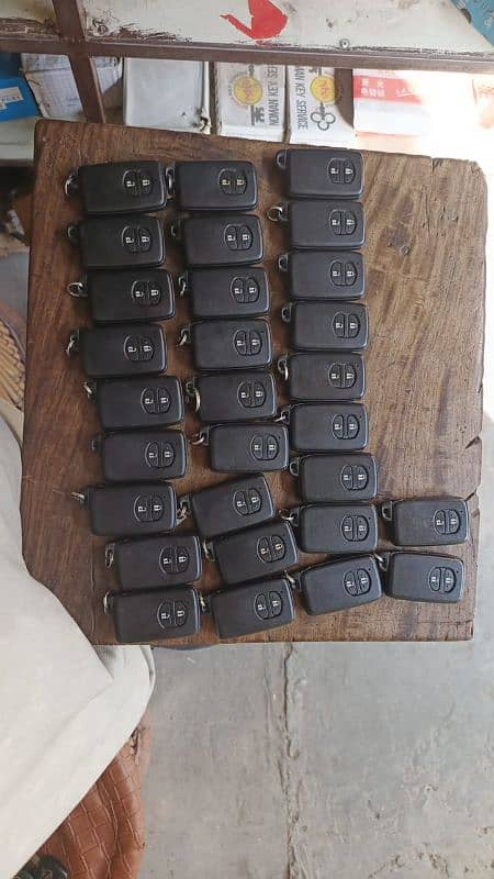 all Japanese and Pakistanis Car remote Keys original available 16