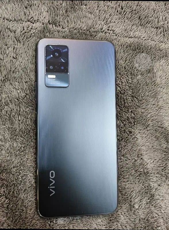 vivo v21e (condition like new) 1