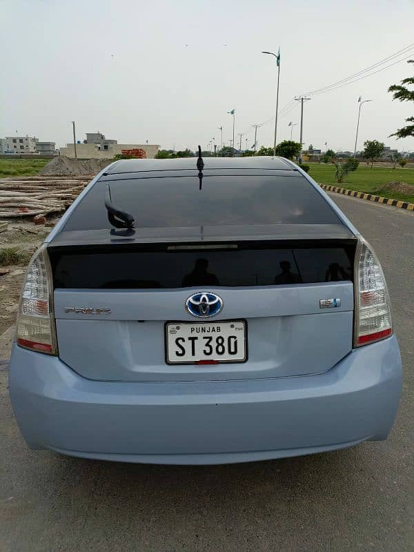 Toyota Prius 2010 1