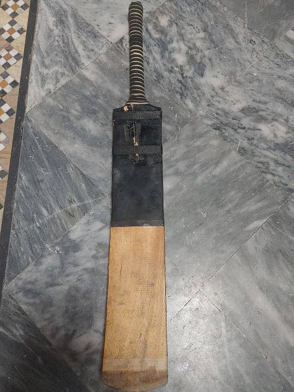 Sirilankan Bat For Sale 1