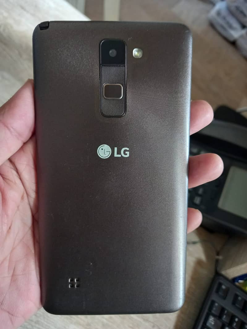 LG STYLO 2 (2/16) SCREED DAMGE 1