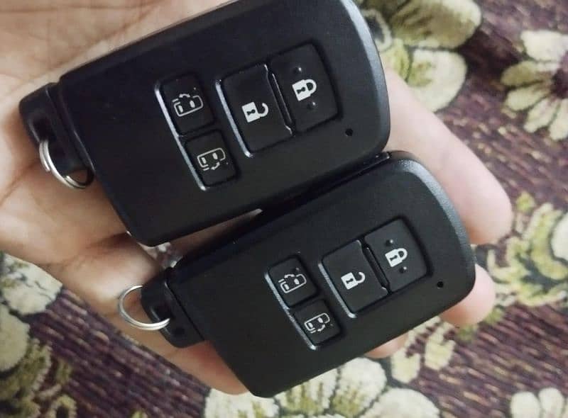 original car keys remote available 4