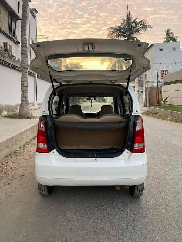 Suzuki Wagon R 2015 10