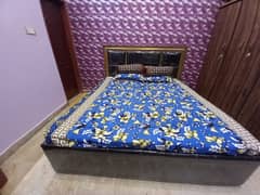 3 Pcs Complete Bed Set, King Size Bed , Almira And Dressing Table