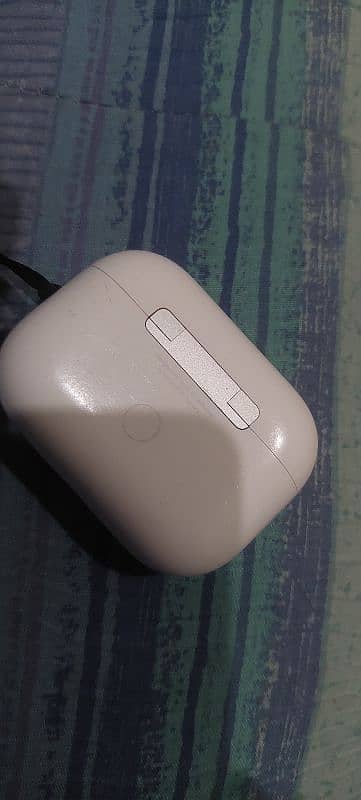 Apple original Airpods pro 2nd generation 1