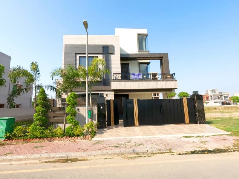 10 Marla Brand New Modern Elevation Quality Construction House With 5 Bedrooms At A Very Prime Location Of Tauheed Block Bahria Town Lahore 0