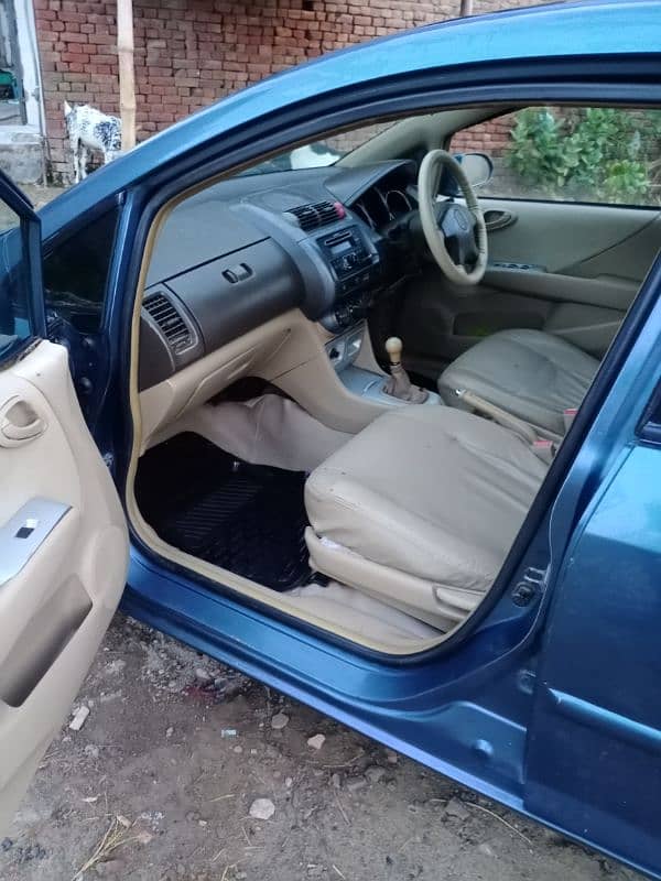 Honda City IDSI 2004 6