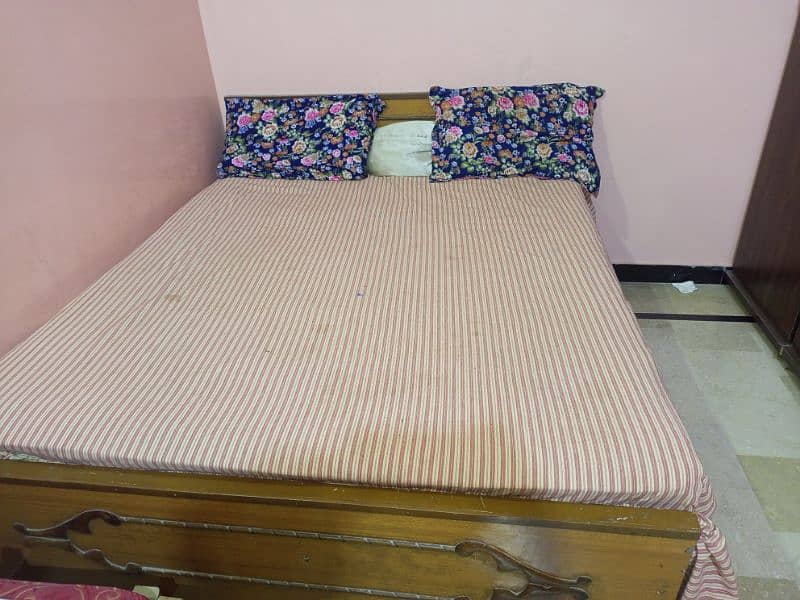 bed with mattress 0