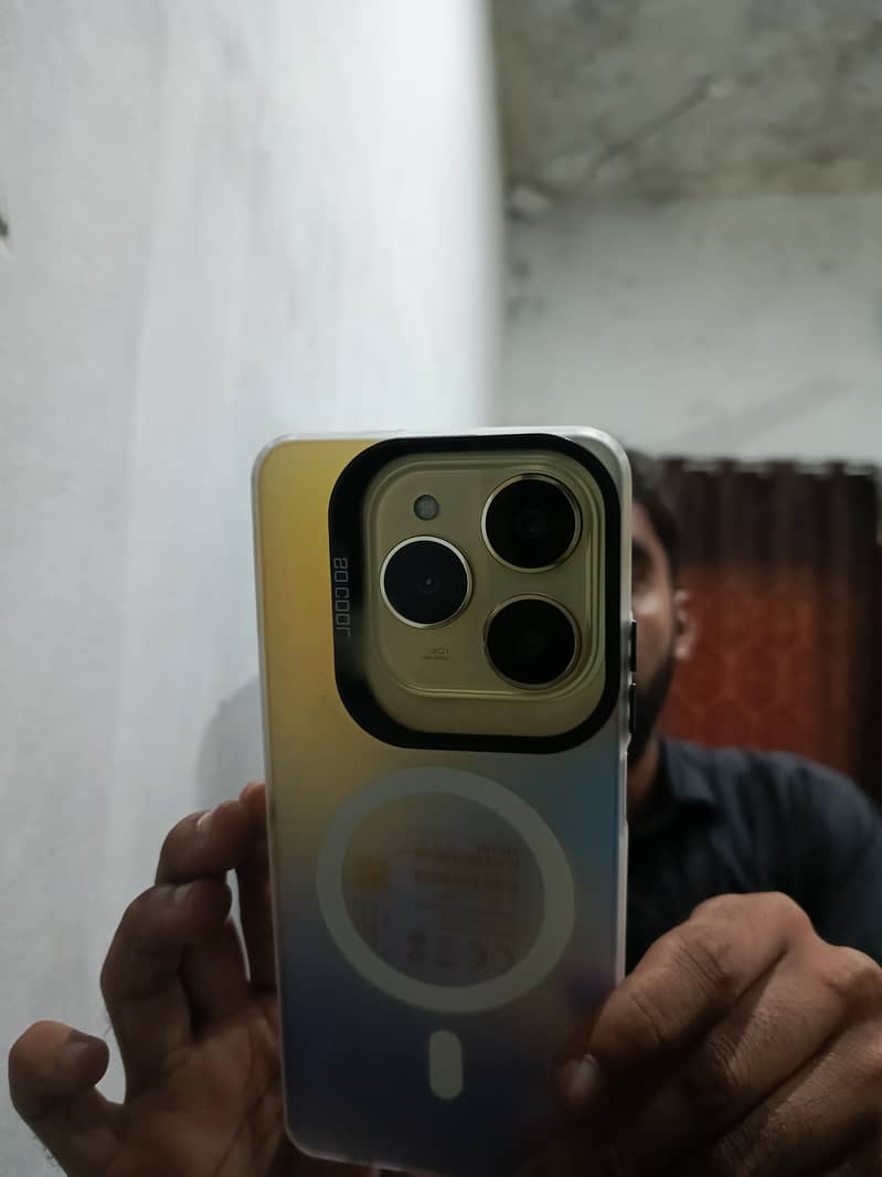 Tecno spark 20 pro 1