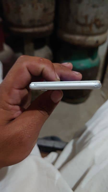 iPhone 6 for sale penal issue he button Ka BHI issue he 5