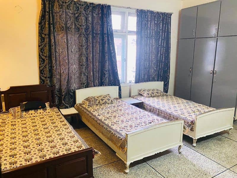 Stay Inn Luxury Girls Hostel Gujranwala 9