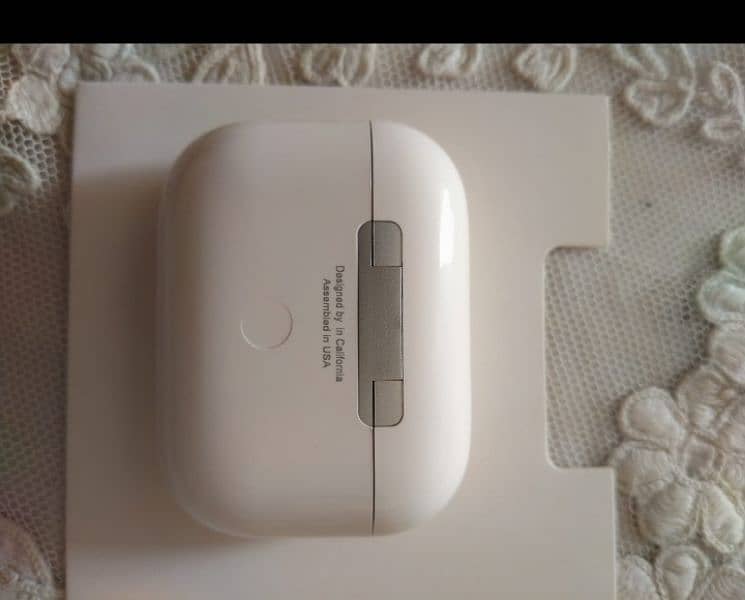 Airpods pro 2nd Generation with pro 2 case in 3500_ 3