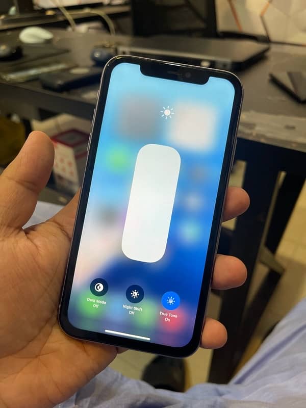 iPhone 11 64GB PTA Approved 7