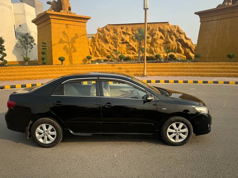 Toyota Corolla Altis 2011 1