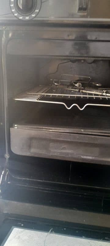 Gas oven / Cooking range for sale 1